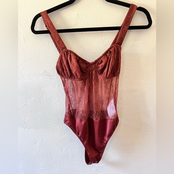 danielle bernstein sheer lace thong bodysuit burnt orange/warm brown 00 - Picture 3 of 8